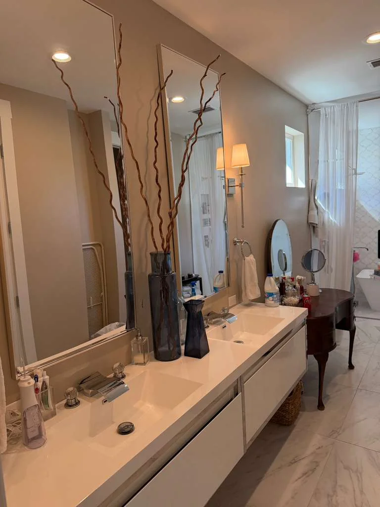 Open concept kitchen and living area in Jacksonville